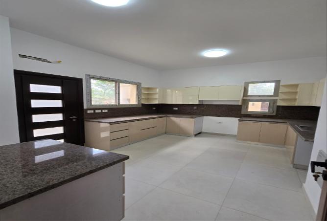 8002162 - Property Image 2