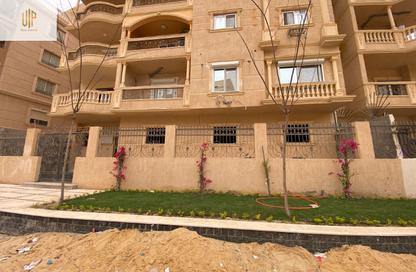 Apartment - 3 Bedrooms - 3 Bathrooms for sale in North Lotus - El Lotus - New Cairo City - Cairo