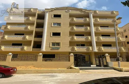 Apartment - 3 Bedrooms - 2 Bathrooms for sale in North Lotus - El Lotus - New Cairo City - Cairo