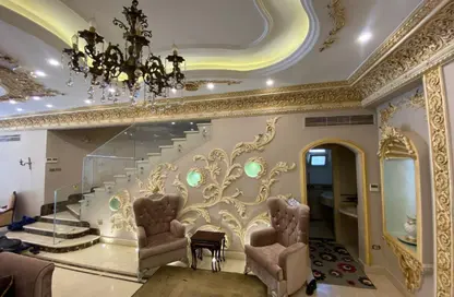 Villa - 5 Bedrooms - 7 Bathrooms for sale in Hyde Park - New Cairo City - Cairo