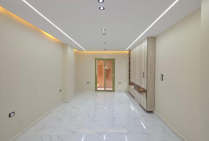 8383548 - Property Main Image