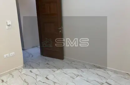 Apartment - 3 Bedrooms - 2 Bathrooms for rent in North Lotus - El Lotus - New Cairo City - Cairo