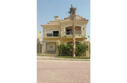 Villa - 6 Bedrooms - 6 Bathrooms for sale in Al Patio 5 - El Patio - El Shorouk Compounds - Shorouk City - Cairo