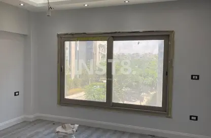 شقة - 3 غرف نوم - 2 حمامات للايجار في جاليريا  مون فالى - المستثمرين الجنوبية - مدينة القاهرة الجديدة - القاهرة