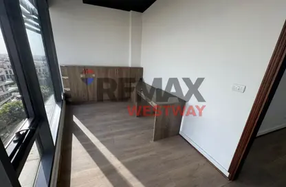 مساحات مكتبية - استوديو - 1 حمام للايجار في اركان بلازا - محور 26 يوليو - الشيخ زايد - الجيزة