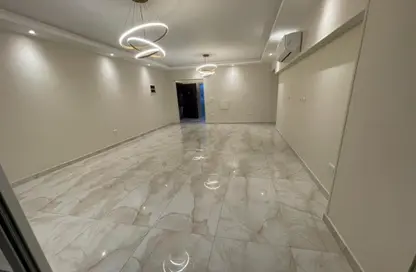 Apartment - 3 Bedrooms - 3 Bathrooms for rent in Mountain View iCity - 5th Settlement Compounds - The 5th Settlement - New Cairo City - Cairo