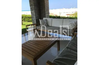 فيلا - 5 غرف نوم - 5 حمامات للبيع في أمواج - سيدي عبد الرحمن - الساحل الشمالي