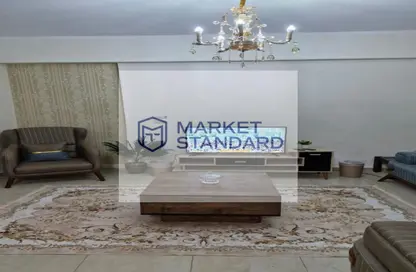 Apartment - 3 Bedrooms - 2 Bathrooms for sale in Shooting Club Street - Dokki - Giza