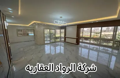 Apartment - 3 Bedrooms - 3 Bathrooms for sale in Shooting Club Street - Dokki - Giza