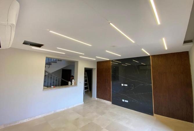 8223352 - Property Image 2