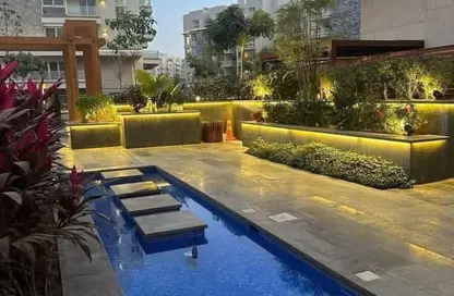 Apartment - 2 Bedrooms - 2 Bathrooms for sale in Mountain View iCity - 5th Settlement Compounds - The 5th Settlement - New Cairo City - Cairo