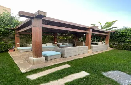 منزل مزدوج - 5 غرف نوم - 4 حمامات للبيع في ليفانا - اب تاون كايرو - المقطم - القاهرة