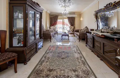 Apartment - 3 Bedrooms - 2 Bathrooms for sale in Khaled Ibn Alwaleed St. - Sidi Beshr - Hay Awal El Montazah - Alexandria