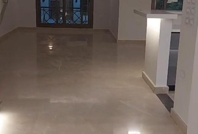 8303370 - Property Image 3