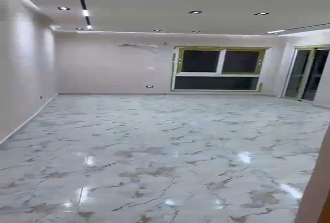 8266854 - Property Image 2