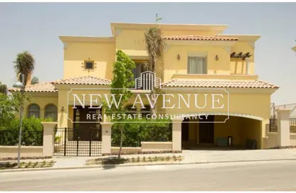 Villa - 6 Bedrooms - 5 Bathrooms for sale in Levana - Uptown Cairo - Mokattam - Cairo