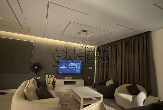 8067017 - Property Image 2