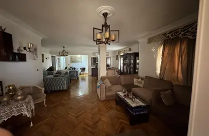 Apartment - 3 Bedrooms - 2 Bathrooms for sale in Abd Al Aziz Talaat St. - 6th Zone - Nasr City - Cairo