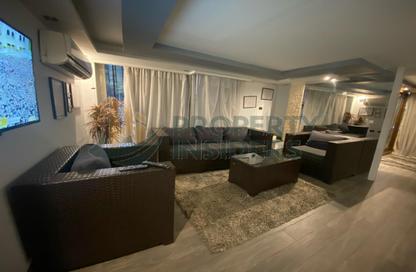 Apartment - Studio - 2 Bathrooms for rent in Medhat Abdel Hamid St. - Mohandessin - Giza