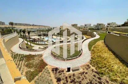 Twin House - 3 Bedrooms - 2 Bathrooms for rent in Uptown Cairo - Mokattam - Cairo