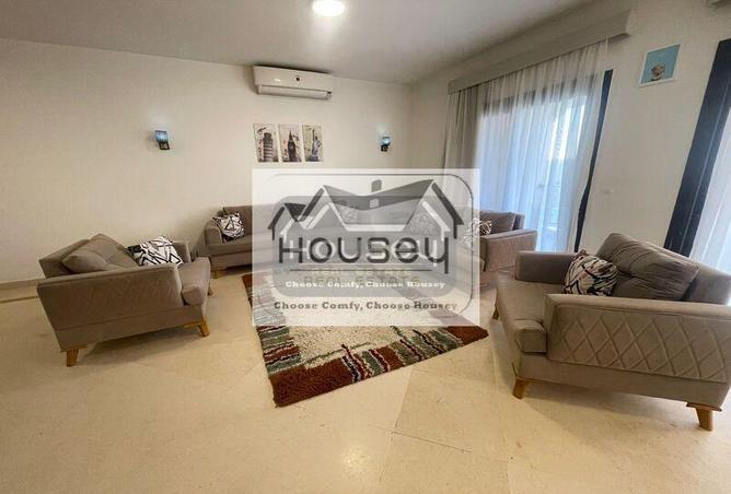 8255678 - Property Image 2