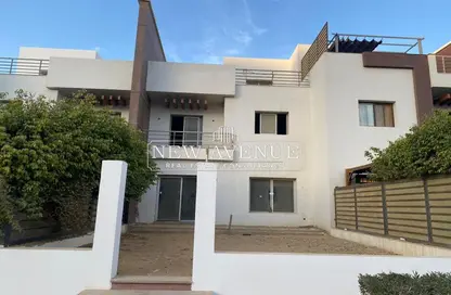 Villa - 4 Bedrooms - 4 Bathrooms for sale in Hyde Park - 5th Settlement Compounds - The 5th Settlement - New Cairo City - Cairo