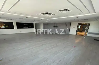 Office Space - Studio - 1 Bathroom for rent in Lake View Residence - 5th Settlement Compounds - The 5th Settlement - New Cairo City - Cairo