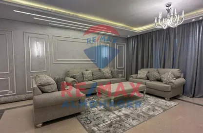 شقة - 3 غرف نوم - 4 حمامات للايجار في 6 ويست - بيفرلي هيلز - كمبوندات الشيخ زايد - الشيخ زايد - الجيزة