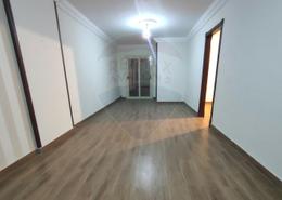 Apartment - 3 bedrooms for للايجار in Al Sayeda Sakina Bint Al Hussein St. - Kafr Abdo - Roushdy - Hay Sharq - Alexandria