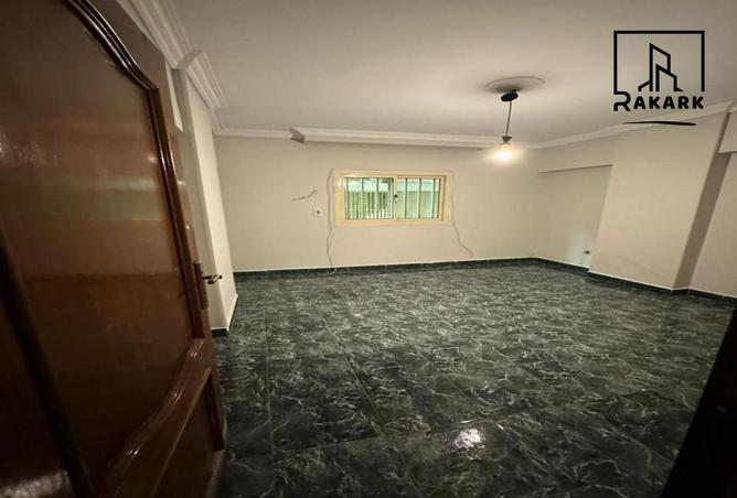 7952349 - Property Image 2
