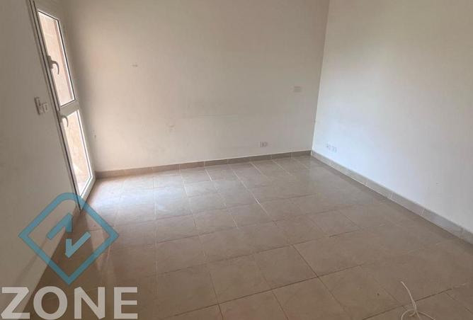 8268233 - Property Image 2