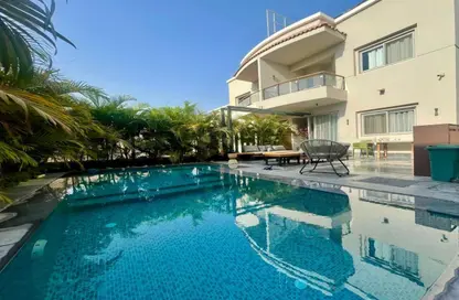 فيلا - 5 غرف نوم - 8 حمامات للبيع في سنترال بارك - امتداد المستثمرين الشمالية - مدينة القاهرة الجديدة - القاهرة