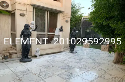 Apartment - 2 Bedrooms - 2 Bathrooms for sale in Hadayek Al Mohandessin - 4th District - Sheikh Zayed City - Giza