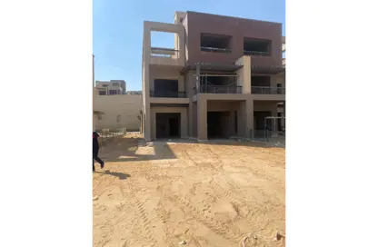 Townhouse - 4 Bedrooms - 5 Bathrooms for sale in New Giza - Cairo Alexandria Desert Road - 6 October City - Giza
