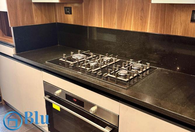 8051090 - Property Image 2