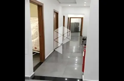 عيادة - استوديو - 3 حمامات للايجار في مركز القاهرة الطبي - شارع التسعين الشمالي - التجمع الخامس - مدينة القاهرة الجديدة - القاهرة