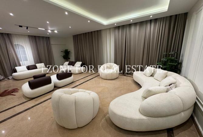 8188405 - Property Image 2