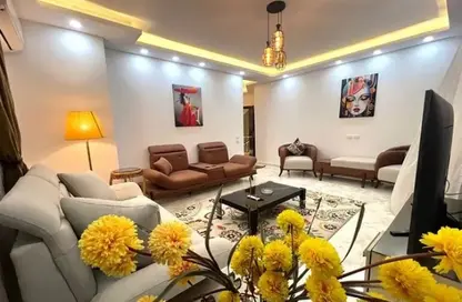 Apartment - 2 Bedrooms - 1 Bathroom for rent in American University Housing District - 5th Settlement Compounds - The 5th Settlement - New Cairo City - Cairo