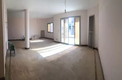 Villa - 5 Bedrooms - 5 Bathrooms for sale in Ext North Inves Area - New Cairo City - Cairo