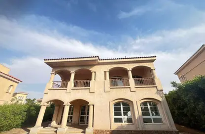 Villa - 3 Bedrooms - 5 Bathrooms for sale in Privado - Madinaty - Cairo