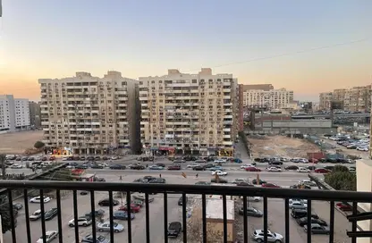شقة - 2 غرف نوم - 2 حمامات للبيع في شارع احمد فخري - المنطقة السادسة - مدينة نصر - القاهرة