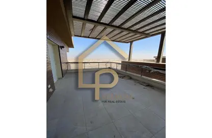 Penthouse - 4 Bedrooms - 4 Bathrooms for sale in New Giza - Cairo Alexandria Desert Road - 6 October City - Giza