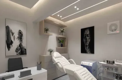 Clinic - Studio - 1 Bathroom for sale in Park Yard Mall - 1st District - 6 October City - Giza