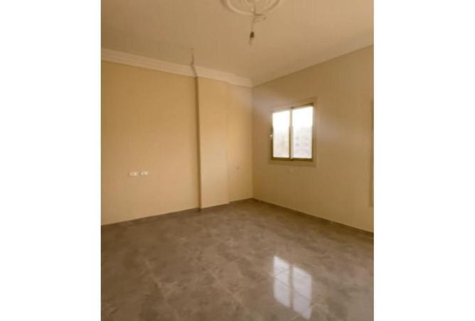 8448610 - Property Image 2