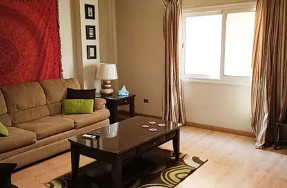 شقة - 3 غرف نوم - 2 حمامات للايجار في المنطقة ب - حى جنوب الاكايمية - مدينة القاهرة الجديدة - القاهرة