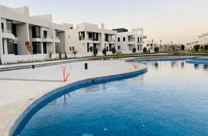 Townhouse - 5 Bedrooms - 5 Bathrooms for sale in Lake West - Sheikh Zayed Compounds - Sheikh Zayed City - Giza