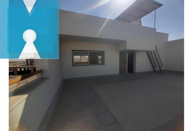 8195707 - Property Image 3