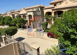 Villa - 5 bedrooms - 5 bathrooms for للبيع in Étoile De Ville - 5th Settlement Compounds - The 5th Settlement - New Cairo City - Cairo
