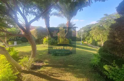 Villa - 4 Bedrooms - 4 Bathrooms for sale in Mena Garden City - Al Motamayez District - 6 October City - Giza