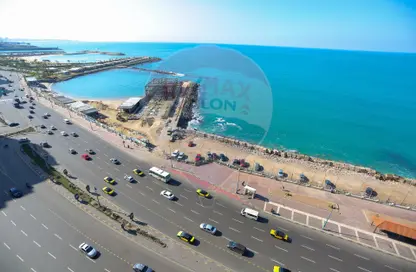 شقة - 4 غرف نوم - 4 حمامات للبيع في طريق الجيش - لوران - حي شرق - الاسكندرية